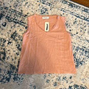 Peach tank with fraid neck line and sleeves. NWT. Size S